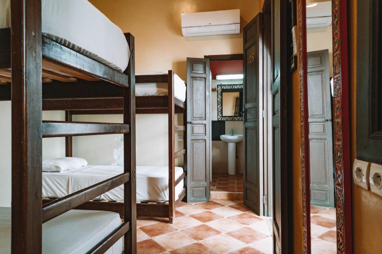 Equity Point Marrakech Hostel Marrakesh Bagian luar foto