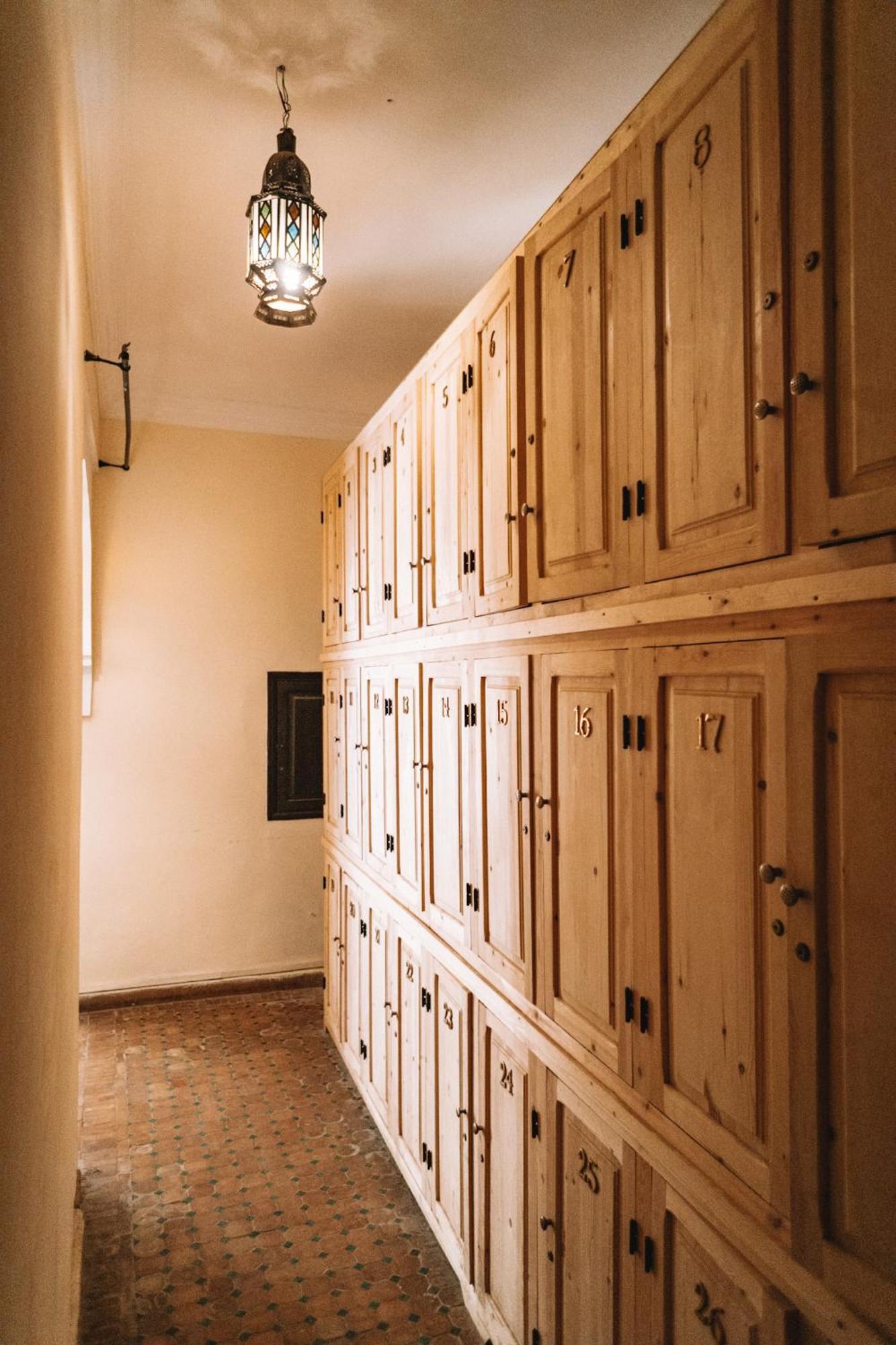 Equity Point Marrakech Hostel Marrakesh Bagian luar foto