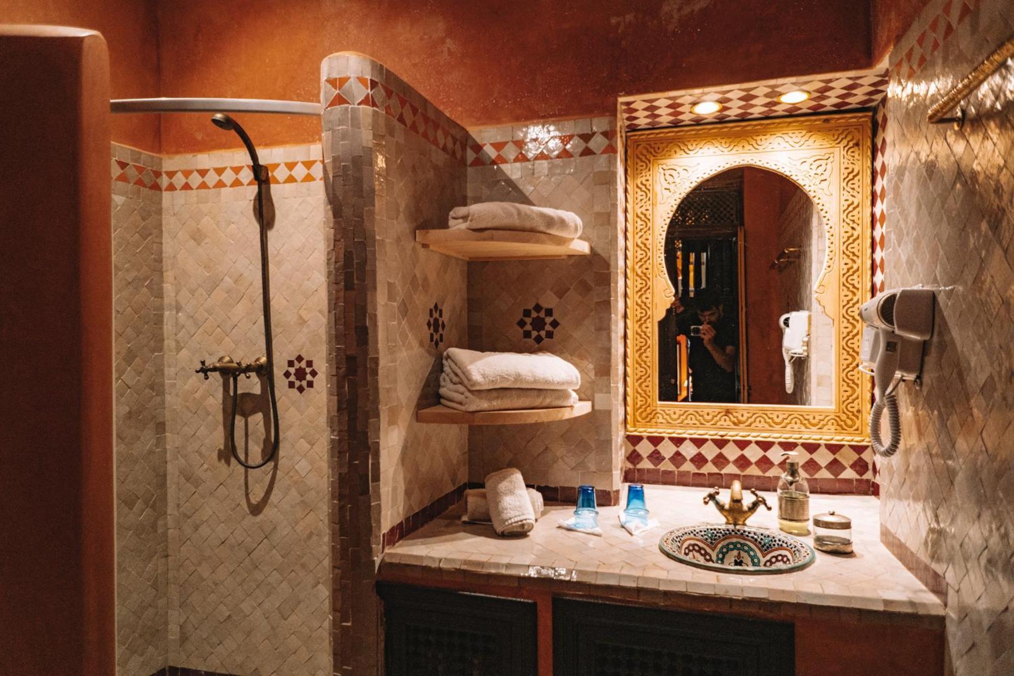 Equity Point Marrakech Hostel Marrakesh Bagian luar foto